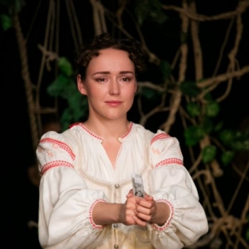 Фото - teatrunikitskihvorot.ru