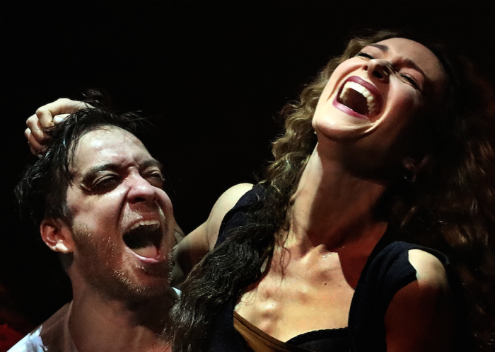 в каком театре состоялась